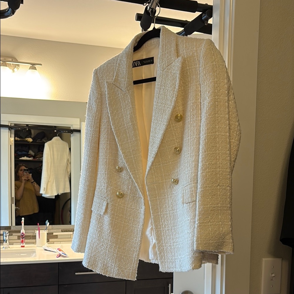 Zara Women's White Blazer